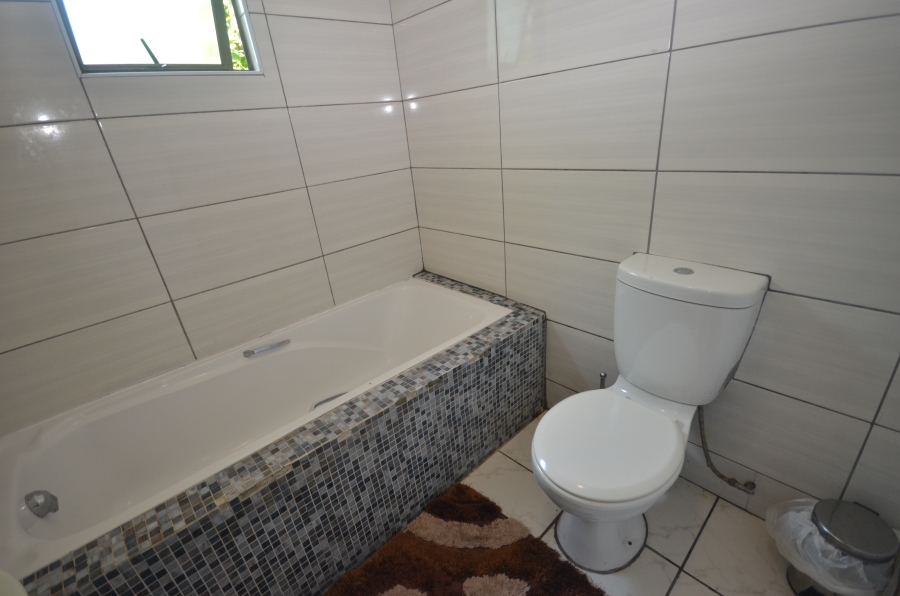 Commercial Property for Sale in Amalinda Eastern Cape